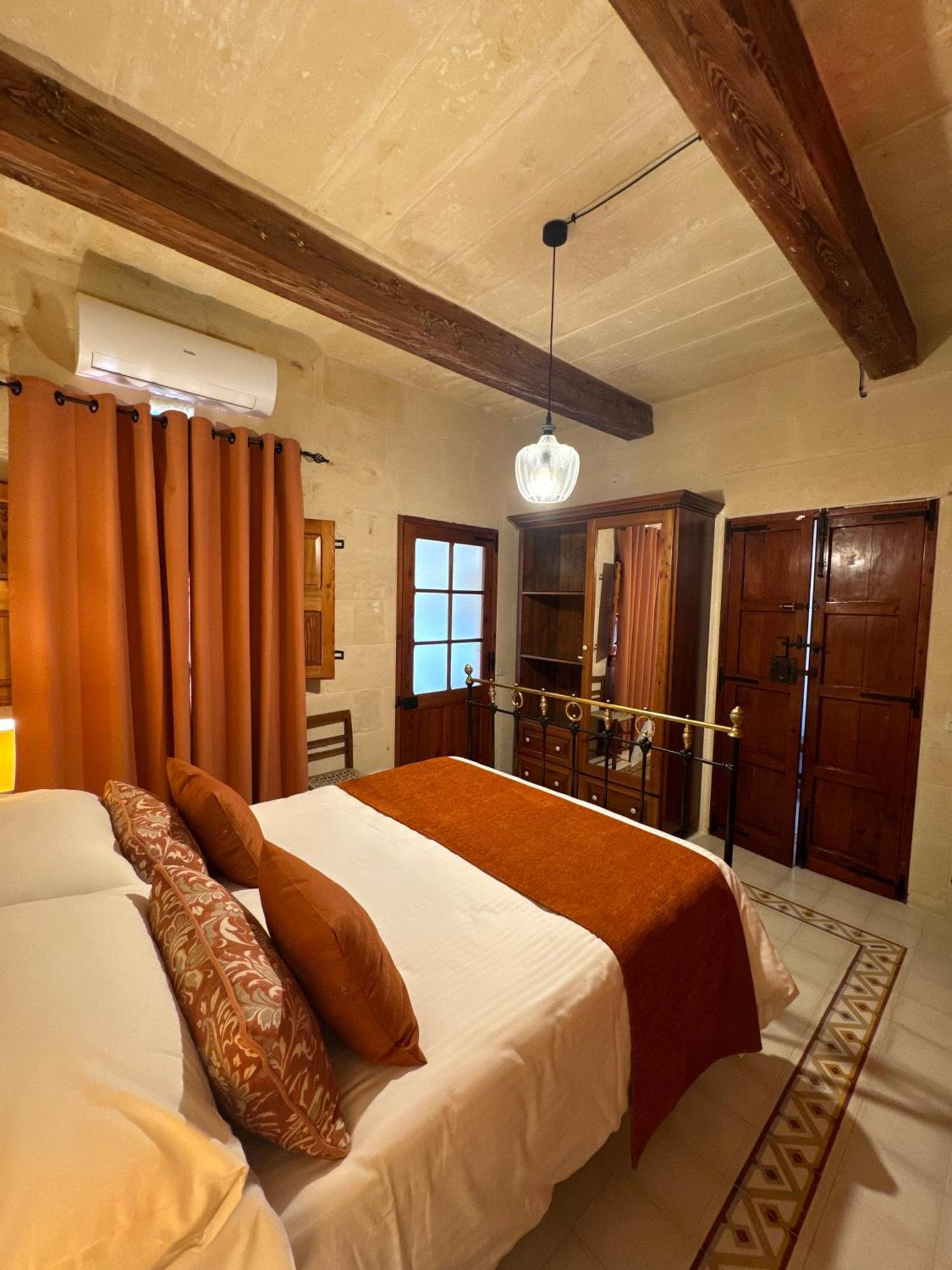 Maria'S B&B กฮาสลิ ภายนอก รูปภาพ